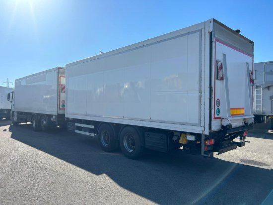 MAN TGS 26.360 6x2 LL, Tiefkühlkoffer Intarder, Liftachse ohne Anhänger - Refrijeratör kamyon: fotoğraf 4 MAN TGS 26.360 6x2 LL, Tiefkühlkoffer Intarder, Liftachse ohne Anhänger - Refrijeratör kamyon: fotoğraf 4