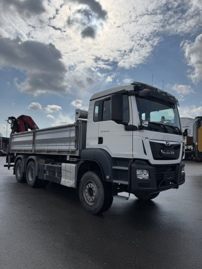 MAN TGS 26.430 6x4 3-Seitenkipper, HMF 2020K-RC Heckkran abnehmbar, - Damperli kamyon, Vinçli kamyon: fotoğraf 3 MAN TGS 26.430 6x4 3-Seitenkipper, HMF 2020K-RC Heckkran abnehmbar, - Damperli kamyon, Vinçli kamyon: fotoğraf 3
