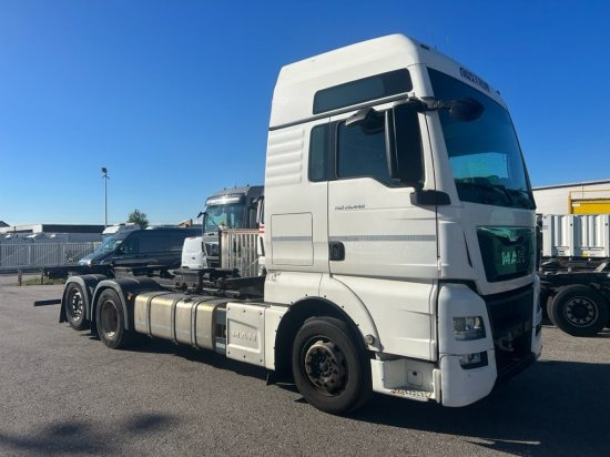 MAN TGX 26.440 BDF, XXL, Retarder, Automatik, E6, Liftachse, Motorschaden, Kurbelwellenschaden - Konteynır taşıyıcı/ Yedek karoser kamyon: fotoğraf 1 MAN TGX 26.440 BDF, XXL, Retarder, Automatik, E6, Liftachse, Motorschaden, Kurbelwellenschaden - Konteynır taşıyıcı/ Yedek karoser kamyon: fotoğraf 1
