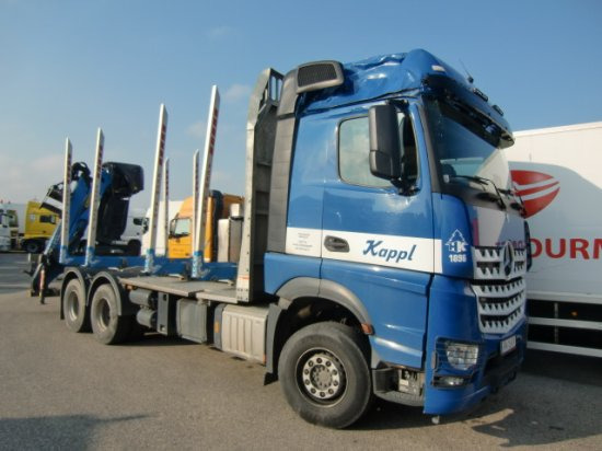 Mercedes-Benz Arocs 3353 6x4 Holztransp., Palfinger Kran Epsilon - Tomruk kamyonu, Vinçli kamyon: fotoğraf 1 Mercedes-Benz Arocs 3353 6x4 Holztransp., Palfinger Kran Epsilon - Tomruk kamyonu, Vinçli kamyon: fotoğraf 1