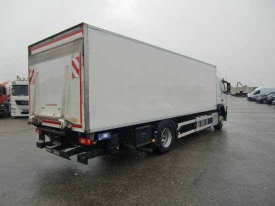 Volvo FM 420 Koffer mit Ladebordwand - Kapalı kasa kamyon: fotoğraf 4 Volvo FM 420 Koffer mit Ladebordwand - Kapalı kasa kamyon: fotoğraf 4