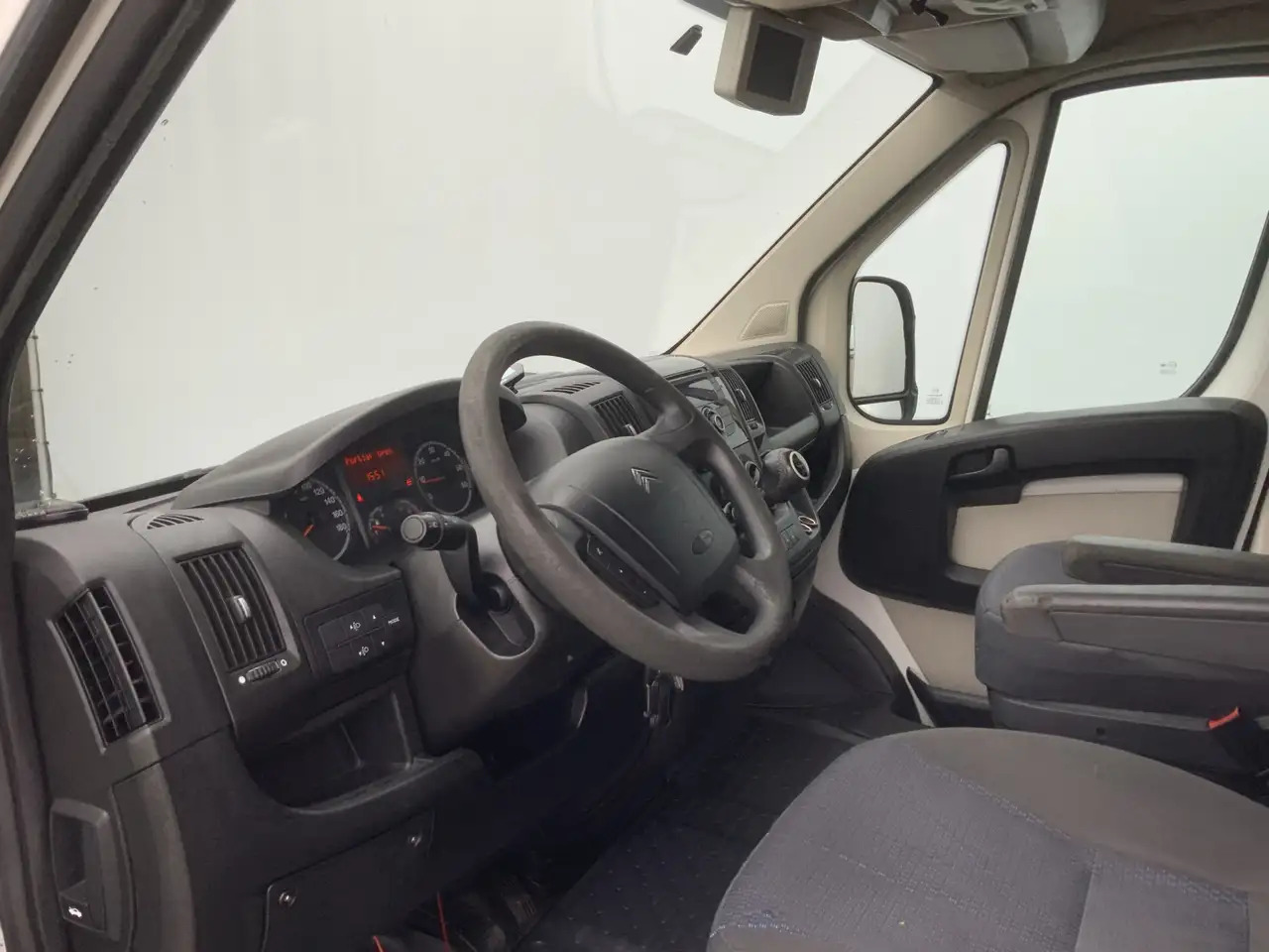 Citroen Jumper 30 2.2 HDI L2H2 Airco Cruise Camera 3 Zits sidebar - Panelvan: fotoğraf 5 Citroen Jumper 30 2.2 HDI L2H2 Airco Cruise Camera 3 Zits sidebar - Panelvan: fotoğraf 5