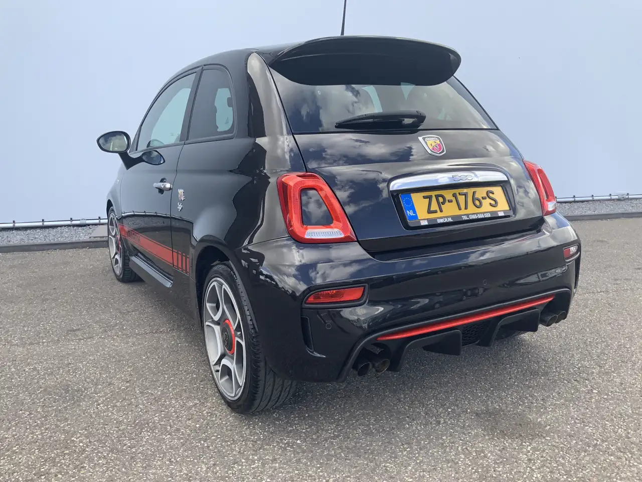 Fiat 500C Abarth 1.4 T-Jet 595 Automaat Euro 6 - Binek araba: fotoğraf 4 Fiat 500C Abarth 1.4 T-Jet 595 Automaat Euro 6 - Binek araba: fotoğraf 4