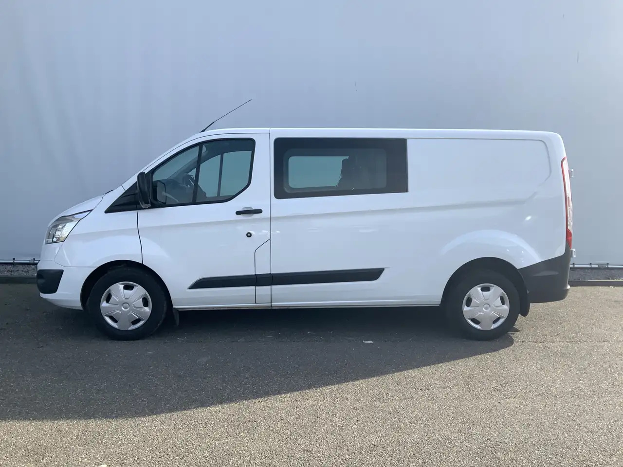 Ford Transit Custom 290 2.0 TDCI L2H1 6 Zits Trend DC Airco Cruise Tre - Çift kabin kamyonet: fotoğraf 3 Ford Transit Custom 290 2.0 TDCI L2H1 6 Zits Trend DC Airco Cruise Tre - Çift kabin kamyonet: fotoğraf 3