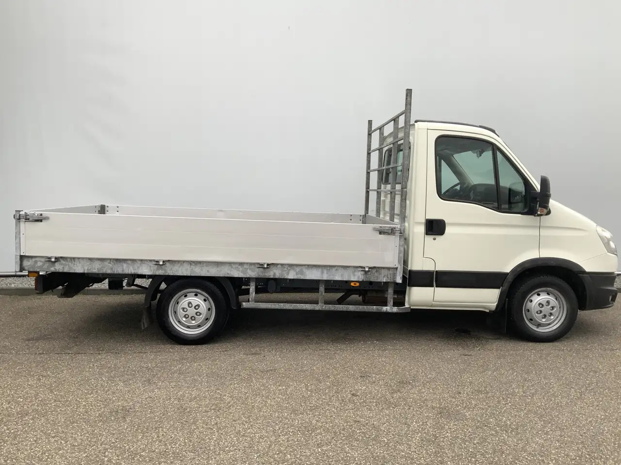 Iveco Daily 35S13 D 345 Pick Up Airco 3 Zits Trekhaak 3500 kg finansal kiralama Iveco Daily 35S13 D 345 Pick Up Airco 3 Zits Trekhaak 3500 kg: fotoğraf 10