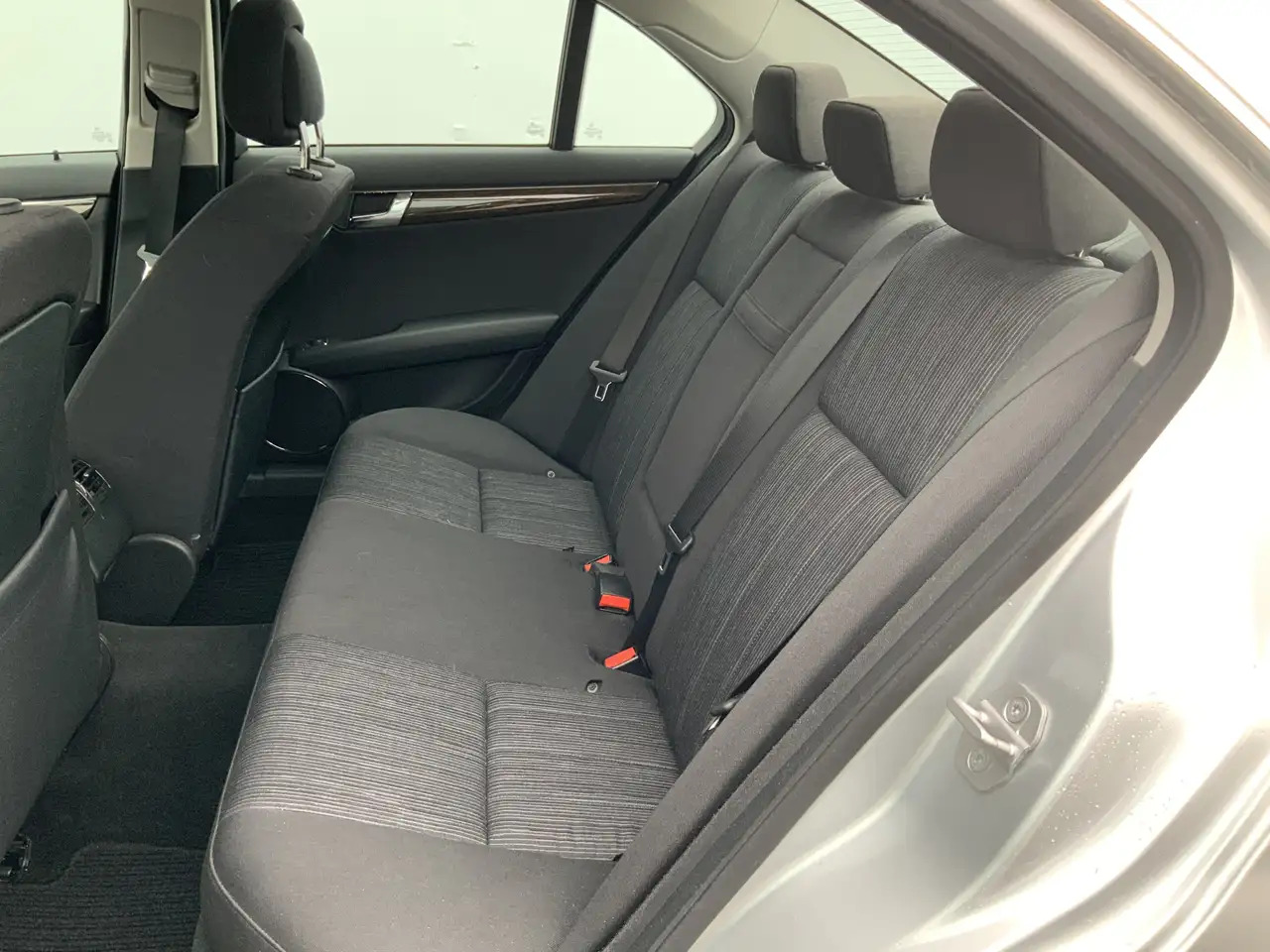 Mercedes-Benz C 200 K Elegance UNIEK ! Airco Compressor Alu Velg Euro - Sedan araba: fotoğraf 5 Mercedes-Benz C 200 K Elegance UNIEK ! Airco Compressor Alu Velg Euro - Sedan araba: fotoğraf 5