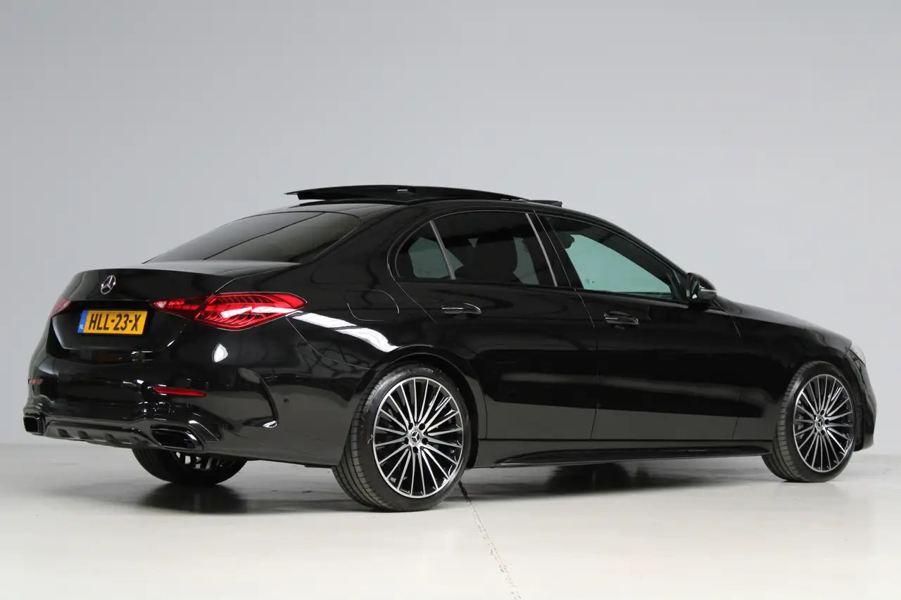 Mercedes-Benz C-klasse AMG-line (Nightpakket, Sfeerverlichting, - Sedan araba: fotoğraf 2 Mercedes-Benz C-klasse AMG-line (Nightpakket, Sfeerverlichting, - Sedan araba: fotoğraf 2