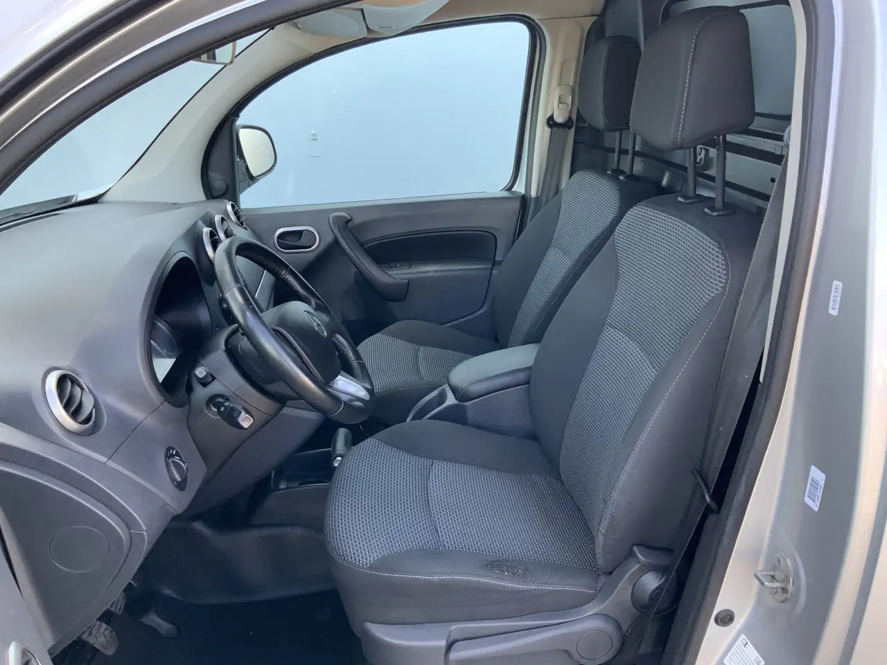 Mercedes-Benz Citan 109 CDI BlueEFFICIENCY Airco Cruise Euro 5 - Küçük panelvan: fotoğraf 4 Mercedes-Benz Citan 109 CDI BlueEFFICIENCY Airco Cruise Euro 5 - Küçük panelvan: fotoğraf 4