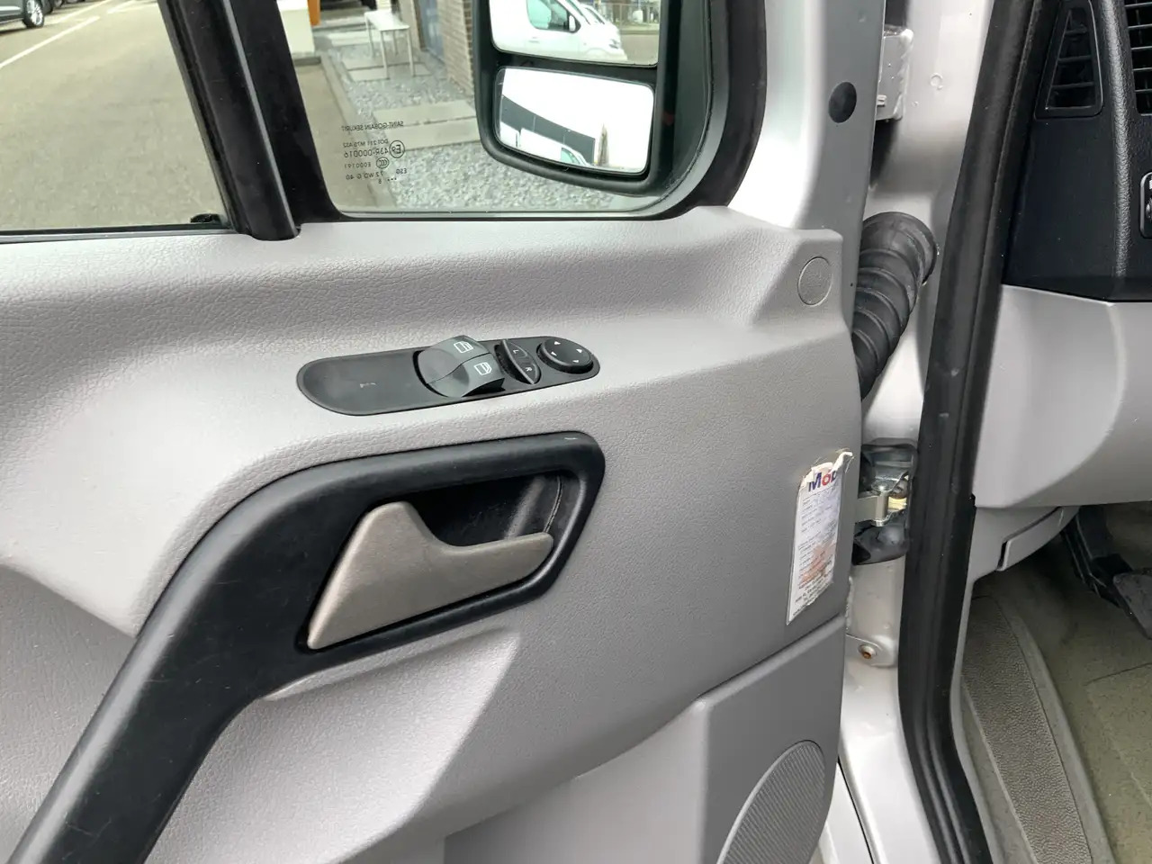 Mercedes-Benz Sprinter 213 2.2 CDI 325 L1H1 Airco Cruise Euro 4 - Panelvan: fotoğraf 5 Mercedes-Benz Sprinter 213 2.2 CDI 325 L1H1 Airco Cruise Euro 4 - Panelvan: fotoğraf 5