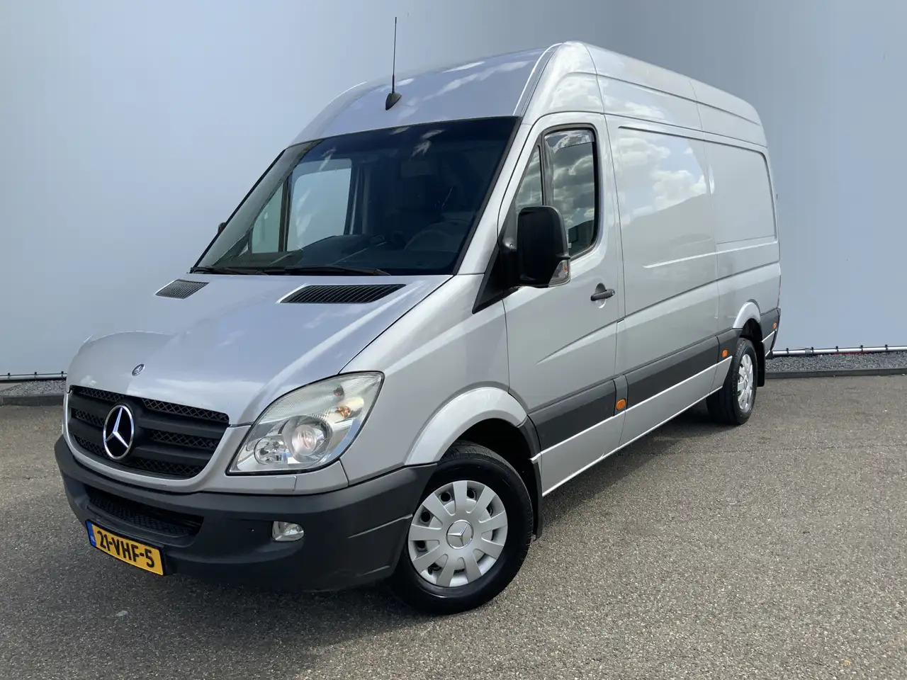 Mercedes-Benz Sprinter 318 3.0 CDI 366 L2 H2 Automaat Airco Cruise Camera - Panelvan: fotoğraf 1 Mercedes-Benz Sprinter 318 3.0 CDI 366 L2 H2 Automaat Airco Cruise Camera - Panelvan: fotoğraf 1