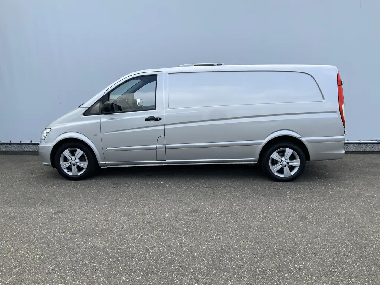 Mercedes-Benz Vito 122 CDI Automaat Koel Auto werkt 100 % 0.gr Airco - Frigorifik kamyonet: fotoğraf 3 Mercedes-Benz Vito 122 CDI Automaat Koel Auto werkt 100 % 0.gr Airco - Frigorifik kamyonet: fotoğraf 3