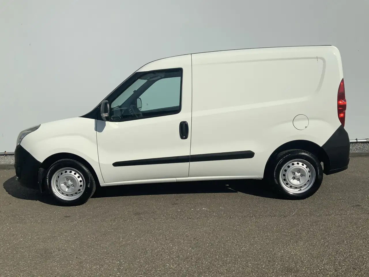 Opel Combo 1.3 CDTi L1H1 EXPORT ecoFLEX Edition Airco Trekhaa - Küçük panelvan: fotoğraf 3 Opel Combo 1.3 CDTi L1H1 EXPORT ecoFLEX Edition Airco Trekhaa - Küçük panelvan: fotoğraf 3