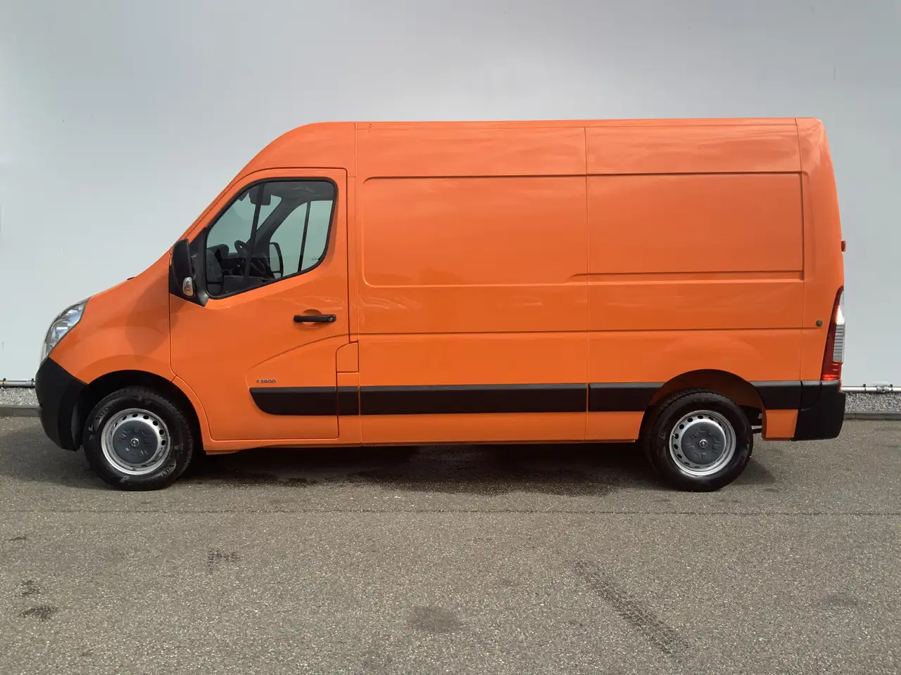 Opel Movano 2.3 CDTI L2H3 Airco Cruise 3 Zits Trekhaak 2500 kg - Panelvan: fotoğraf 3 Opel Movano 2.3 CDTI L2H3 Airco Cruise 3 Zits Trekhaak 2500 kg - Panelvan: fotoğraf 3