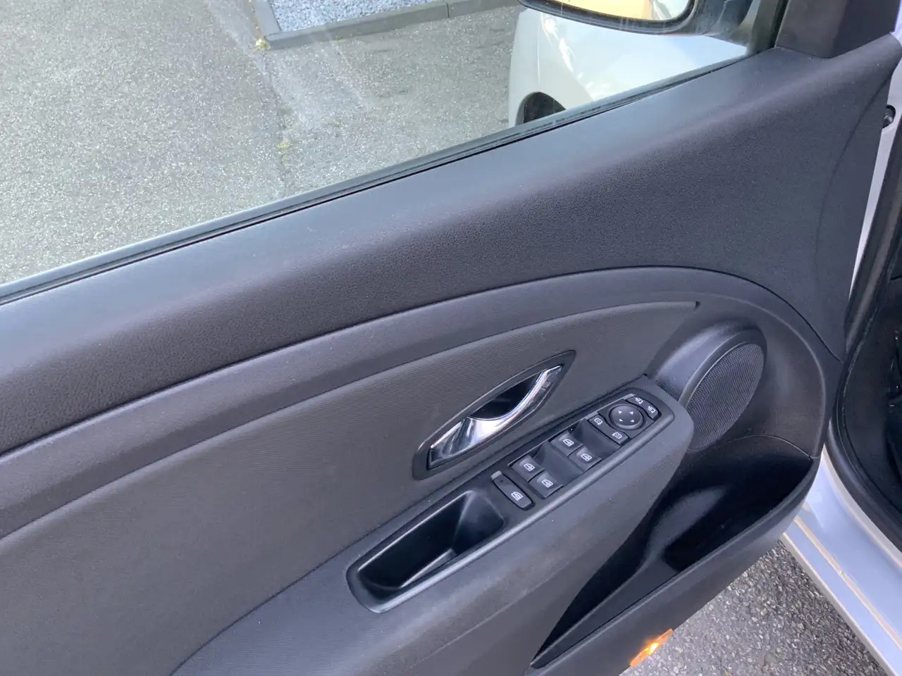 Renault Megane 1.5 dCi Expression Airco Navi Grijs Kenteken Euro - Binek araba: fotoğraf 5 Renault Megane 1.5 dCi Expression Airco Navi Grijs Kenteken Euro - Binek araba: fotoğraf 5