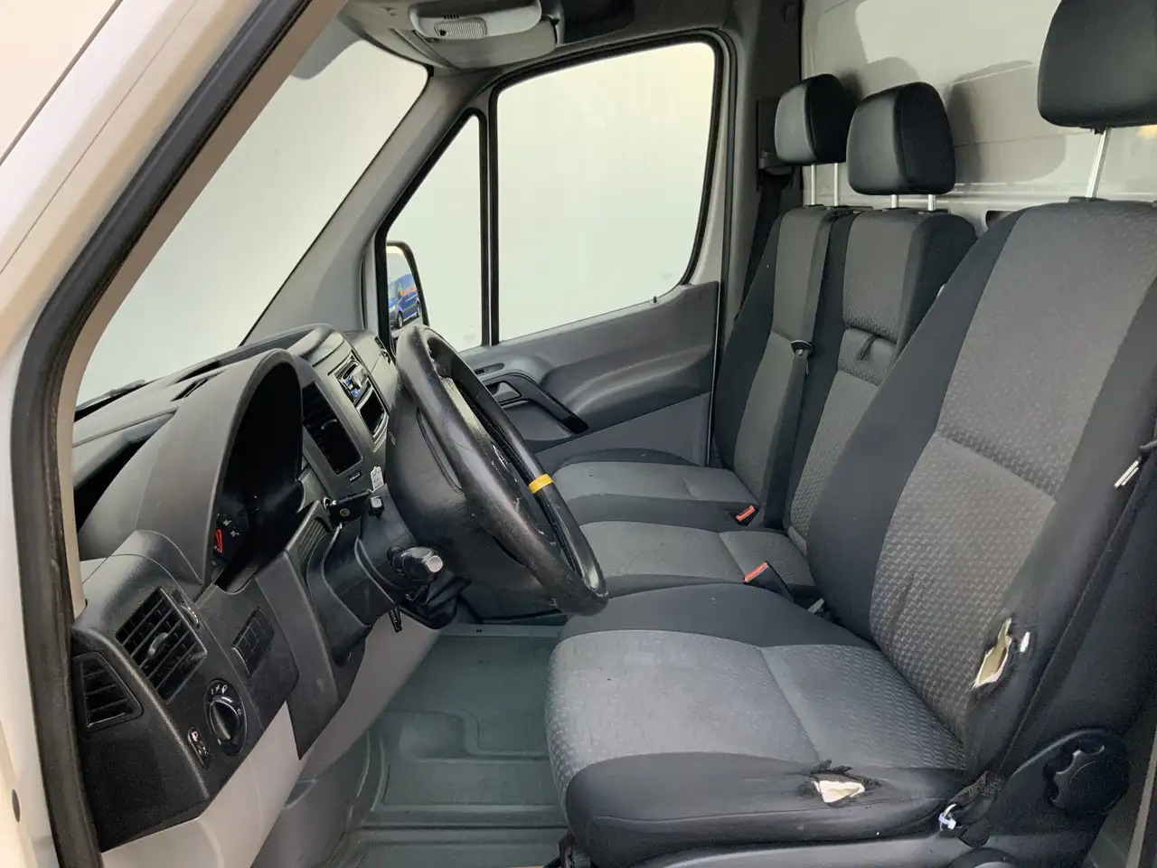 Volkswagen Crafter 35 2.0 TDI L3H1 Glasresteel Airco Cruise 3 Zits UI - Kapalı kasa kamyonet, Atık toplama taşıt/ Özel amaçlı taşıt: fotoğraf 3 Volkswagen Crafter 35 2.0 TDI L3H1 Glasresteel Airco Cruise 3 Zits UI - Kapalı kasa kamyonet, Atık toplama taşıt/ Özel amaçlı taşıt: fotoğraf 3