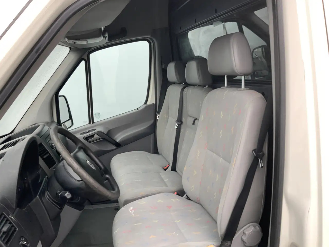 Volkswagen Crafter 50 2.5 TDI L2H2 Airco 3 Zits Imperiaal&Trap Trekha - Panelvan: fotoğraf 5 Volkswagen Crafter 50 2.5 TDI L2H2 Airco 3 Zits Imperiaal&Trap Trekha - Panelvan: fotoğraf 5
