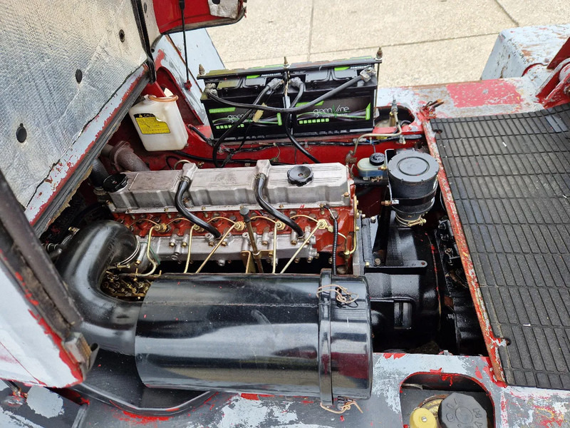 Caterpillar DP60 met geïntegreerde sideshift - Dizel forklift: fotoğraf 5 Caterpillar DP60 met geïntegreerde sideshift - Dizel forklift: fotoğraf 5