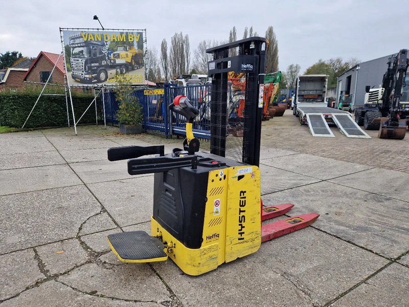 Hyster S1.5S elektrische stapelaar - Istif makinası: fotoğraf 5 Hyster S1.5S elektrische stapelaar - Istif makinası: fotoğraf 5