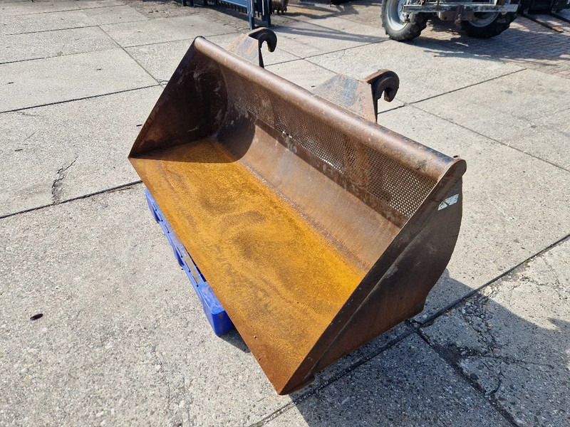 Jeroen van Leeuwen schepbak voor Volvo L30/L35 - Kova - İş makinaları: fotoğraf 5 Jeroen van Leeuwen schepbak voor Volvo L30/L35 - Kova - İş makinaları: fotoğraf 5