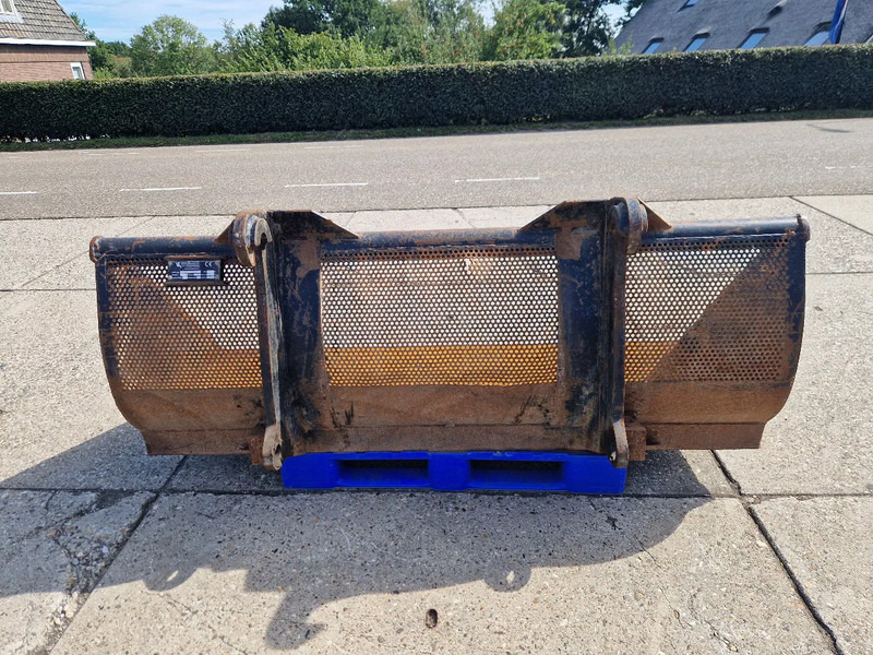 Jeroen van Leeuwen schepbak voor Volvo L30/L35 - Kova - İş makinaları: fotoğraf 2 Jeroen van Leeuwen schepbak voor Volvo L30/L35 - Kova - İş makinaları: fotoğraf 2