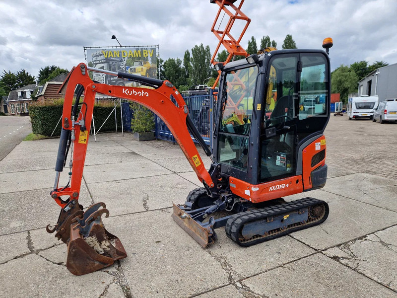 Kubota KX019-4 CW05 met 2 bakken - Mini ekskavatör: fotoğraf 1 Kubota KX019-4 CW05 met 2 bakken - Mini ekskavatör: fotoğraf 1