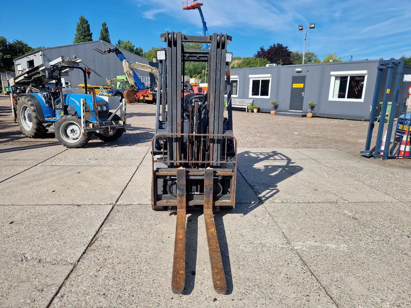 Nissan 1800 kg. LPG met keuring - LPG forklift: fotoğraf 5 Nissan 1800 kg. LPG met keuring - LPG forklift: fotoğraf 5