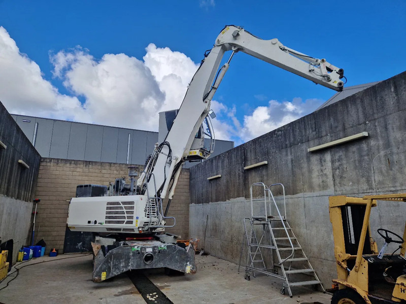 Sennebogen 821 overslagkraan - Elleçleme makinesi: fotoğraf 2 Sennebogen 821 overslagkraan - Elleçleme makinesi: fotoğraf 2