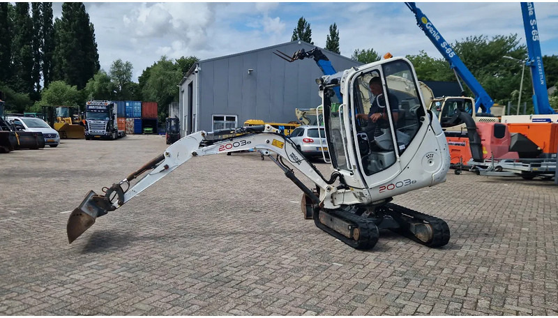 WACKER NEUSON 2003RD met nivelleersysteem - Mini ekskavatör: fotoğraf 1 WACKER NEUSON 2003RD met nivelleersysteem - Mini ekskavatör: fotoğraf 1