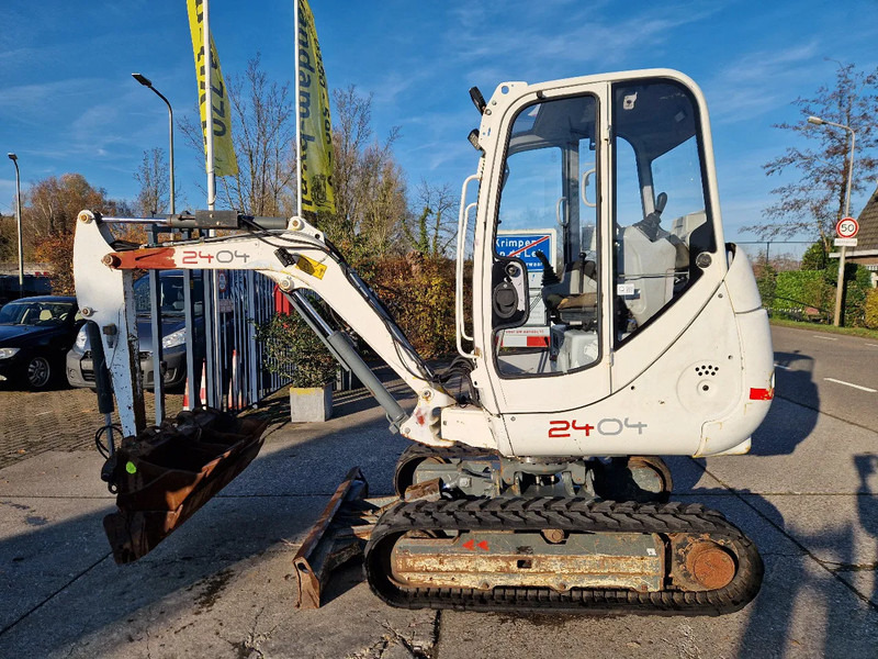 WACKER NEUSON 2404RD kan op een helling draaien - Mini ekskavatör: fotoğraf 2 WACKER NEUSON 2404RD kan op een helling draaien - Mini ekskavatör: fotoğraf 2