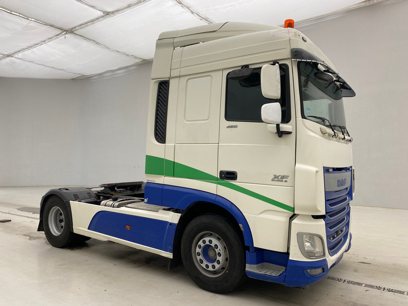 DAF XF 460 Space Cab - Çekici: fotoğraf 3 DAF XF 460 Space Cab - Çekici: fotoğraf 3