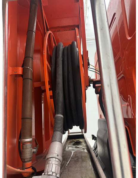 Renault Midlum 300 DXi - Tanker kamyon: fotoğraf 5 Renault Midlum 300 DXi - Tanker kamyon: fotoğraf 5