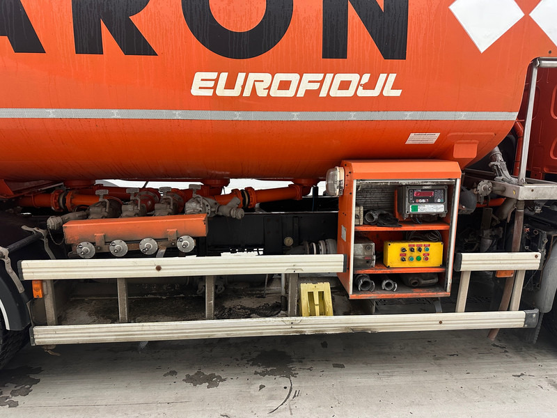 Renault Midlum 300 DXi - Tanker kamyon: fotoğraf 4 Renault Midlum 300 DXi - Tanker kamyon: fotoğraf 4