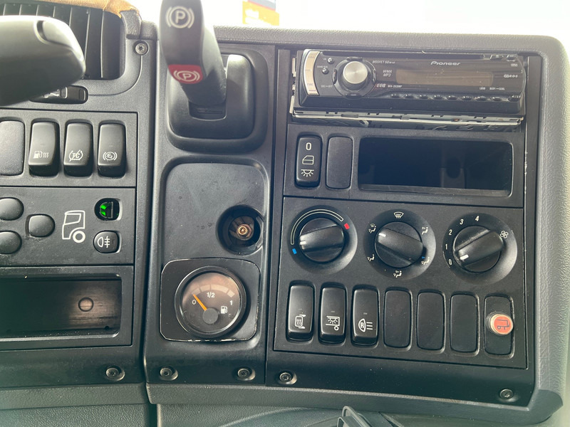 Refrijeratör kamyon Scania P230: fotoğraf 19