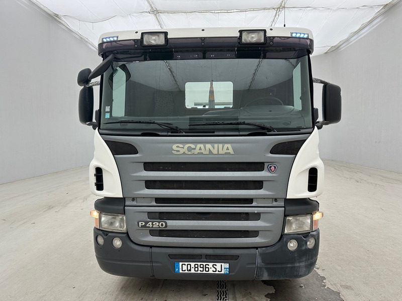 Scania P420 - 6x2* - Kancalı yükleyici kamyon: fotoğraf 2 Scania P420 - 6x2* - Kancalı yükleyici kamyon: fotoğraf 2