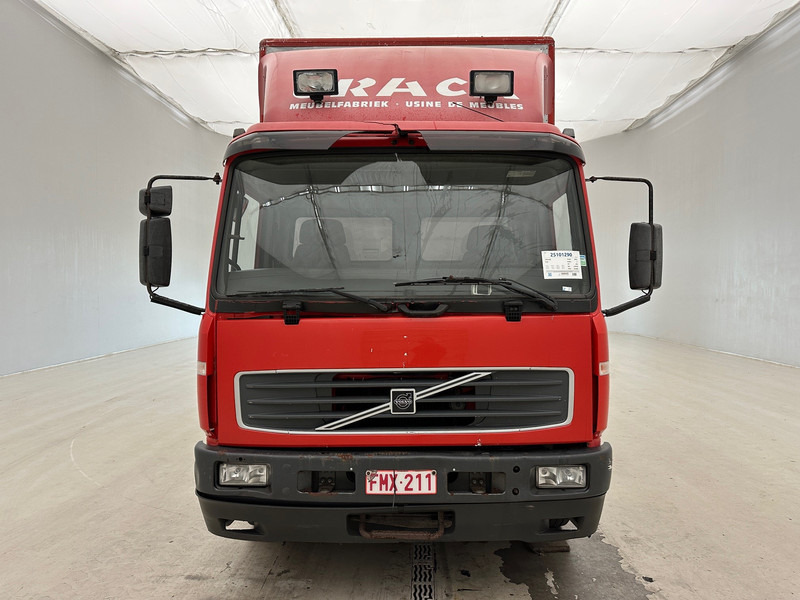 Volvo FL 220 - Kapalı kasa kamyon: fotoğraf 2 Volvo FL 220 - Kapalı kasa kamyon: fotoğraf 2