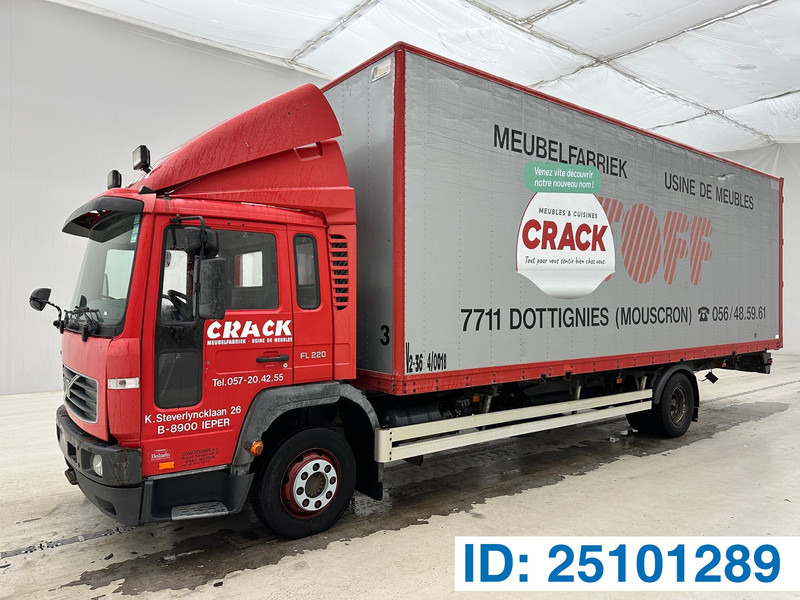Volvo FL 220 - Konteynır taşıyıcı/ Yedek karoser kamyon: fotoğraf 1 Volvo FL 220 - Konteynır taşıyıcı/ Yedek karoser kamyon: fotoğraf 1