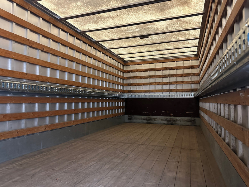 Volvo FL 240 - Kapalı kasa kamyon: fotoğraf 5 Volvo FL 240 - Kapalı kasa kamyon: fotoğraf 5