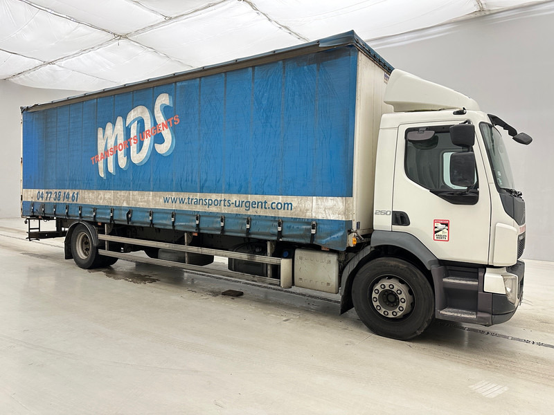 Volvo FL 250 - Tenteli kamyon: fotoğraf 3 Volvo FL 250 - Tenteli kamyon: fotoğraf 3