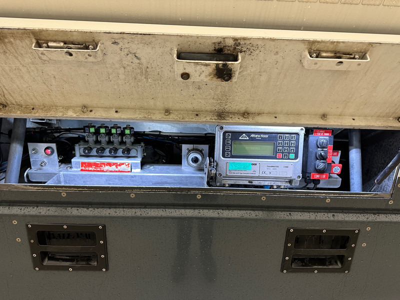 Volvo FM360 - 6x2 - Tanker kamyon: fotoğraf 4 Volvo FM360 - 6x2 - Tanker kamyon: fotoğraf 4