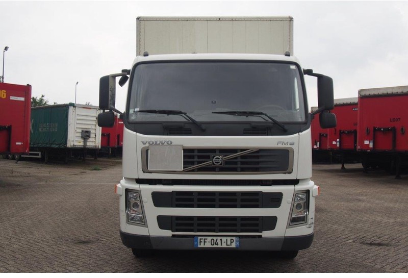 Volvo FM9.260* - Kapalı kasa kamyon: fotoğraf 2 Volvo FM9.260* - Kapalı kasa kamyon: fotoğraf 2