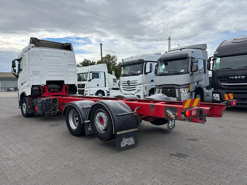 Volvo FH 500 6X2 Euro 6 - Şasi kamyon: fotoğraf 3 Volvo FH 500 6X2 Euro 6 - Şasi kamyon: fotoğraf 3