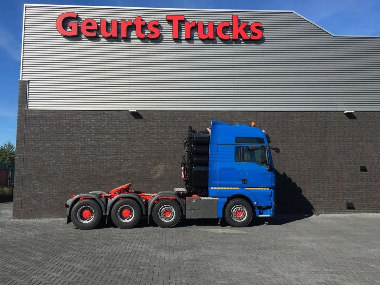 MAN TGX 41.680 V8 8X4 HEAVY DUTY TRACTOR 250 TONS - Çekici: fotoğraf 4 MAN TGX 41.680 V8 8X4 HEAVY DUTY TRACTOR 250 TONS - Çekici: fotoğraf 4