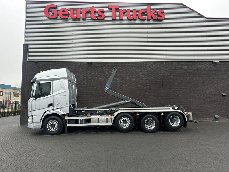 DAF XF 530 8X2 TRIPLE VDL S-30-6700 HAAKARMSYSTEEM/ABROLLKIPPER/HOOKLIFT/NIEUW/NEW - Kancalı yükleyici kamyon: fotoğraf 1 DAF XF 530 8X2 TRIPLE VDL S-30-6700 HAAKARMSYSTEEM/ABROLLKIPPER/HOOKLIFT/NIEUW/NEW - Kancalı yükleyici kamyon: fotoğraf 1