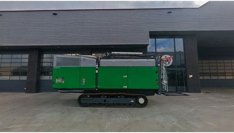 Komptech CRAMBO 6000 MOBILE SLOW-SPEED SHREDDER - Ağaç parçalama makinesi: fotoğraf 1 Komptech CRAMBO 6000 MOBILE SLOW-SPEED SHREDDER - Ağaç parçalama makinesi: fotoğraf 1