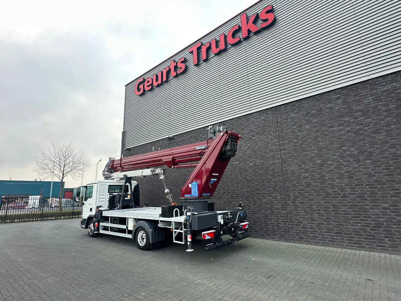 MAN TGL 7.180 4X2 BB BOCKER AK37/4000 + JIB MONTAGEKRAN/DACHDECKERKRAN/ROOFCRANE/KRAAN/KRAN/GRUA - Vinçli kamyon: fotoğraf 4 MAN TGL 7.180 4X2 BB BOCKER AK37/4000 + JIB MONTAGEKRAN/DACHDECKERKRAN/ROOFCRANE/KRAAN/KRAN/GRUA - Vinçli kamyon: fotoğraf 4