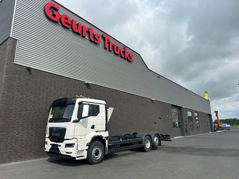 MAN TGS 26.520 6X2H-4 BL CH HYDRO DRIVE CHASSIS CABINE (NIEUW) - Şasi kamyon: fotoğraf 2 MAN TGS 26.520 6X2H-4 BL CH HYDRO DRIVE CHASSIS CABINE (NIEUW) - Şasi kamyon: fotoğraf 2