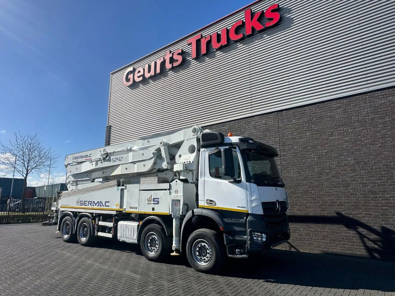 Mercedes-Benz Arocs 4451 8X4 + SERMAC 5Z42 BETONPOMP/BETONPUMP - Mobil beton pompası: fotoğraf 5 Mercedes-Benz Arocs 4451 8X4 + SERMAC 5Z42 BETONPOMP/BETONPUMP - Mobil beton pompası: fotoğraf 5