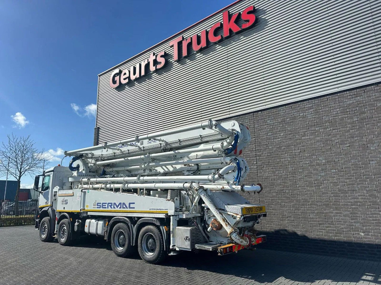 Mercedes-Benz Arocs 4451 8X4 + SERMAC 5Z42 BETONPOMP/BETONPUMP - Mobil beton pompası: fotoğraf 3 Mercedes-Benz Arocs 4451 8X4 + SERMAC 5Z42 BETONPOMP/BETONPUMP - Mobil beton pompası: fotoğraf 3