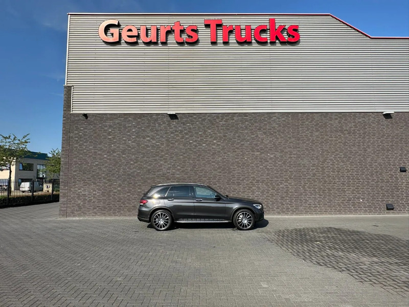 Mercedes-Benz GLC AMG 200 4MATIC - SUV: fotoğraf 4 Mercedes-Benz GLC AMG 200 4MATIC - SUV: fotoğraf 4