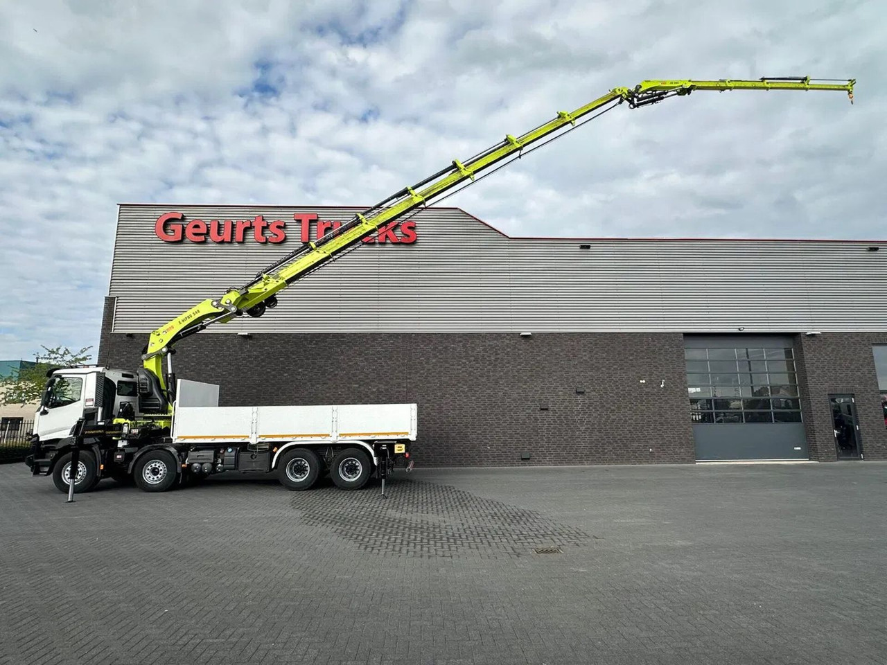 Renault C460 8X4 + HIAB X-HIPRO 548 E-7 MET JIB KRAAN / - Vinçli kamyon: fotoğraf 1 Renault C460 8X4 + HIAB X-HIPRO 548 E-7 MET JIB KRAAN / - Vinçli kamyon: fotoğraf 1